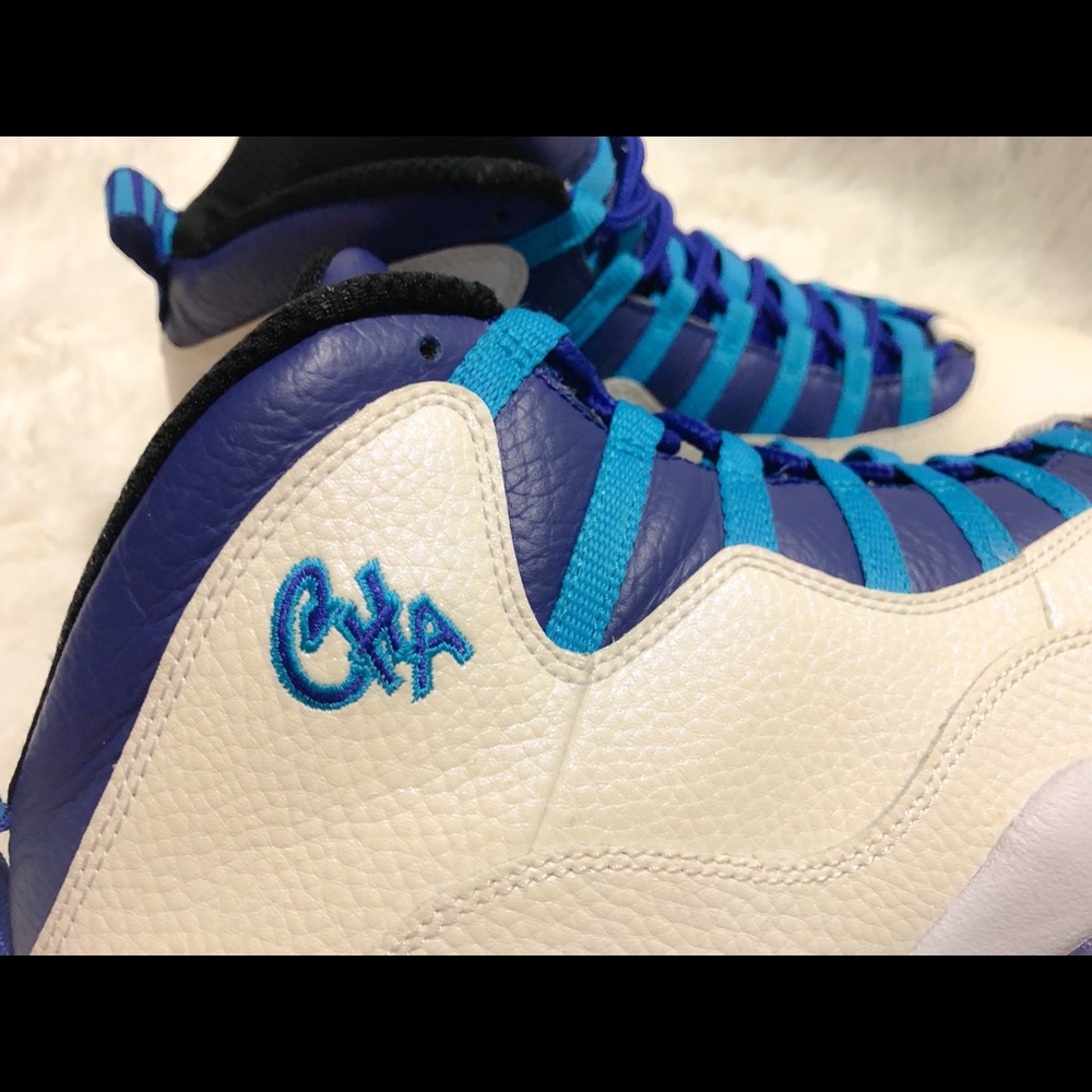 AIR JORDAN 10 Retro 'Charlotte Hornets' Sneakers. - Picture 6 of 10